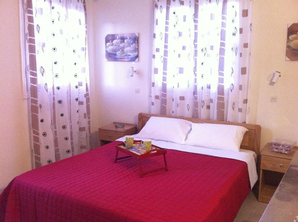 Maravelia'S Rooms Symi Exterior photo