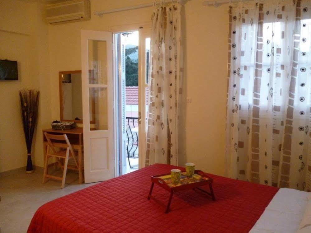 Maravelia'S Rooms Symi Exterior photo